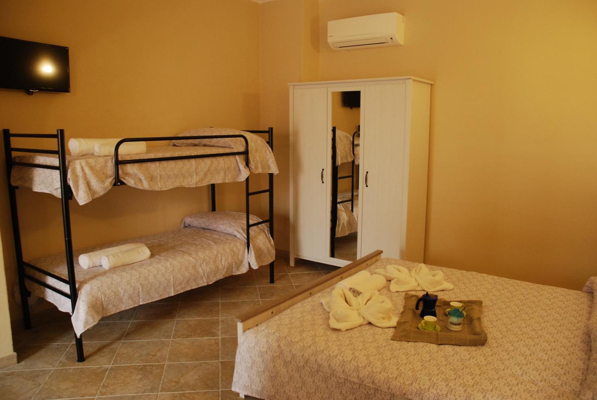Alba Sarda Residence Iglesias Oda fotoğraf
